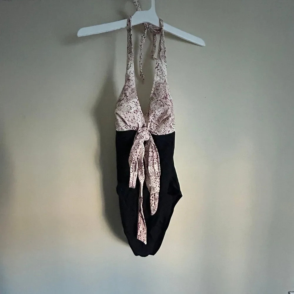 Cupshe Womens Halter One Piece Swimsuit XL Bathing Suit Black & Pink Snake Print